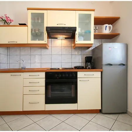 Elena Apartment Primosten