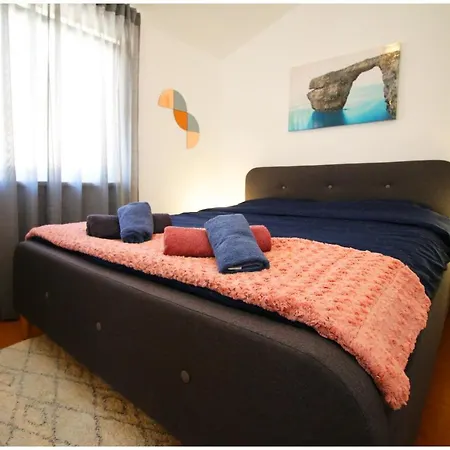 Apartment Elena Primošten