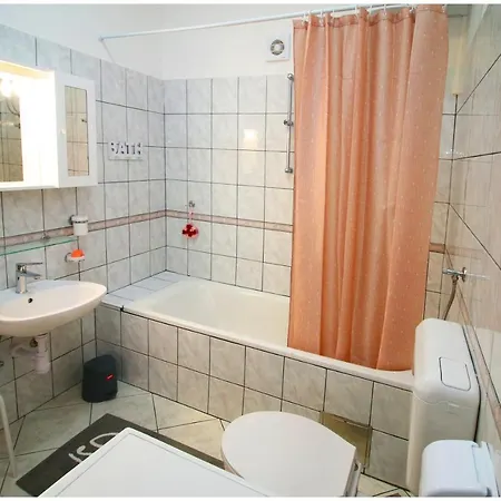Elena Apartment *